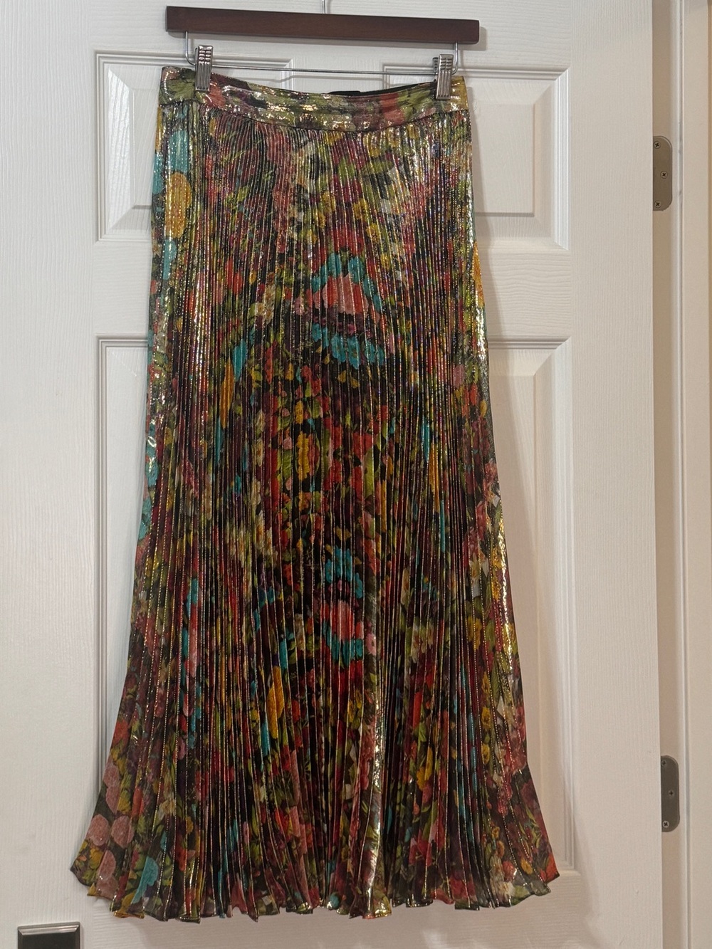 Alice + Olivia floral KATZ PLEATED MAXI SKIRT - Picture 6 of 9